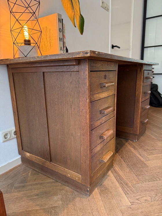 Image 1 of Elegante scrivania in legno con 8 cassetti – Dutch Furniture Factory Amsterdam