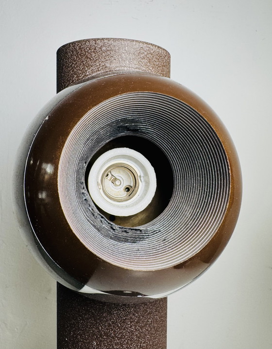 Image 1 of D-2138 LÁMPARA DE MESA CON IMÁN DE RAAK AMSTERDAM, PAÍSES BAJOS, años 80