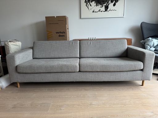 Sofá Bolia Skandinavia de 3 plazas.