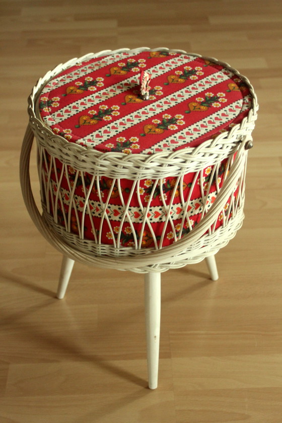 Image 1 of 1970S Vintage Sewing Basket Wicker Fabric Wood With Plastic Insert Incl. sewing accessories