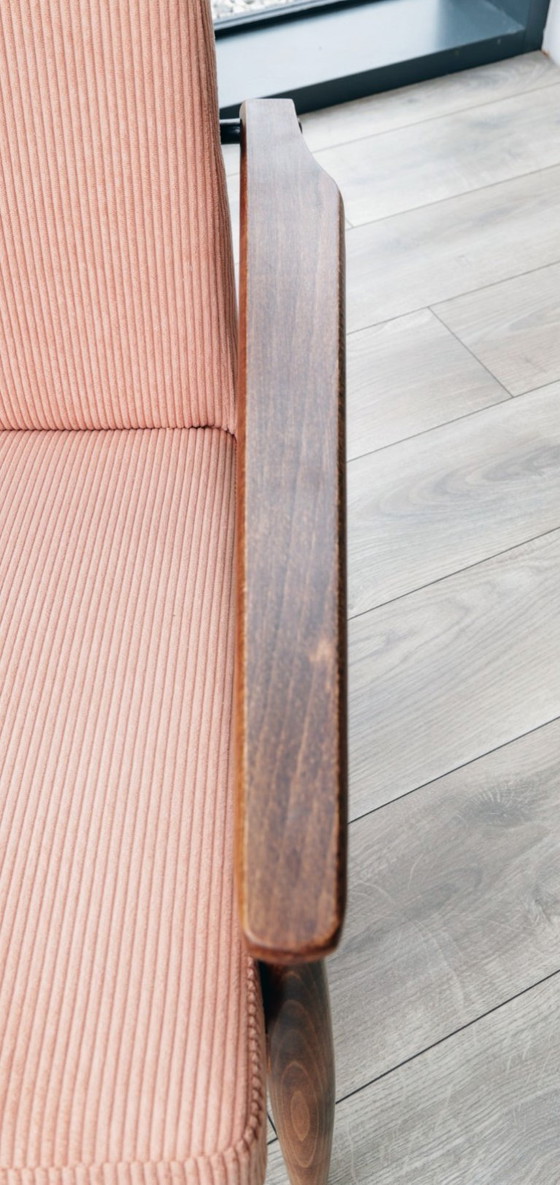 Image 1 of Vintage fauteuil saumon rose ribfluweel mid century modern design 1970