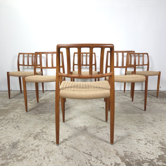 Image 1 of 6 chaises de salle à manger Niels Møller modèle 83 en teck, neuves, en corde de papier
