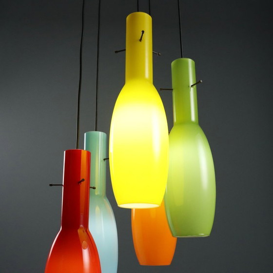 Image 1 of Suspension des années 1960 en verre coloré