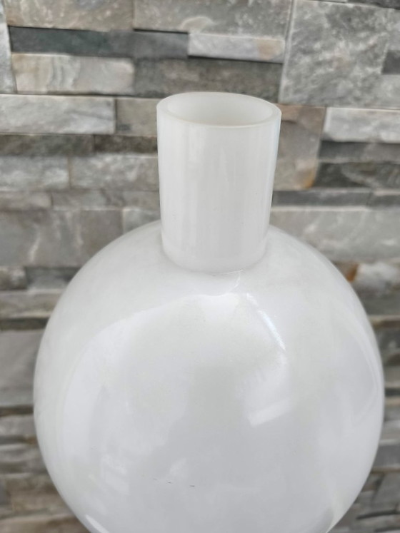 Lampe vintage verre opalin 1960s style Napoléon 3 (photo 10 of 11)
