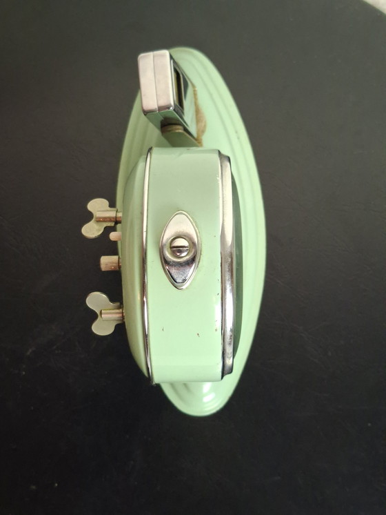 Image 1 of Vintage 1950's Klokje Met Eeuwigdurende Kalender