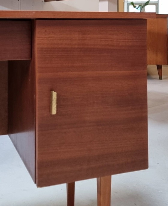 Image 1 of Escritorio de los años 70