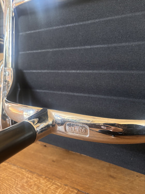 Image 1 of 4 sedie Vitra Eames EA108 in pelle