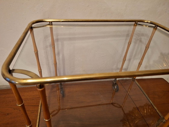 Image 1 of Cocktailtrolley/barwagen van imitatiebamboe, toegeschreven aan Maison Jansen, Frankrijk, jaren 1950-1960.