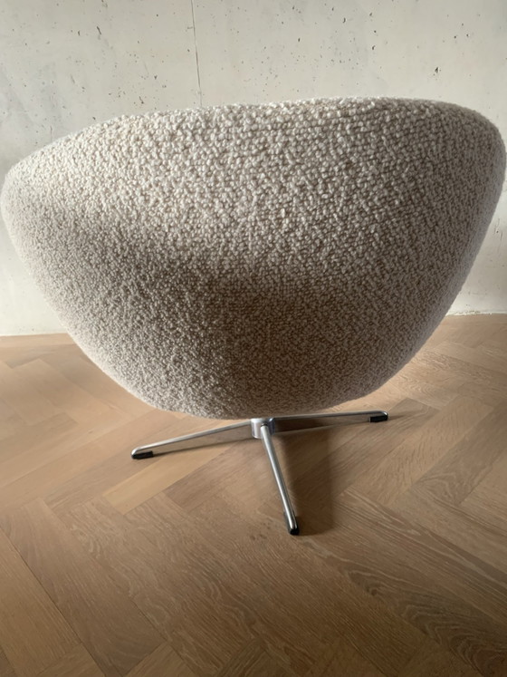 Silla giratoria con tela bouclé, Sillas giratorias, Textil, Cromo, Beige (foto 4 de 6)