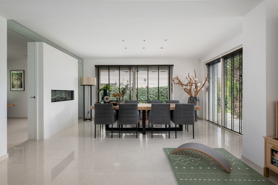 Image 1 of 8 x Lovely Bodilson Esszimmerstuhl anthrazit