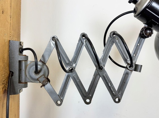 Image 1 of Lampada da parete industriale a forbice in smalto nero, anni '50