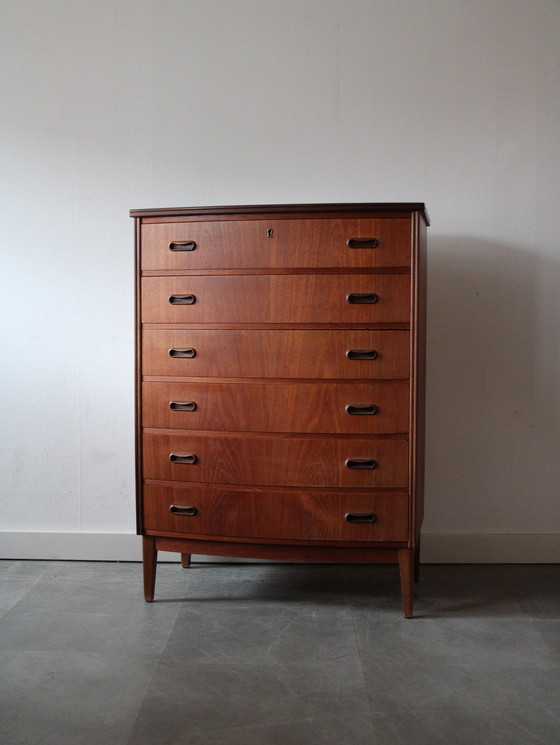 Image 1 of Vintage Danish chest of drawers in teak