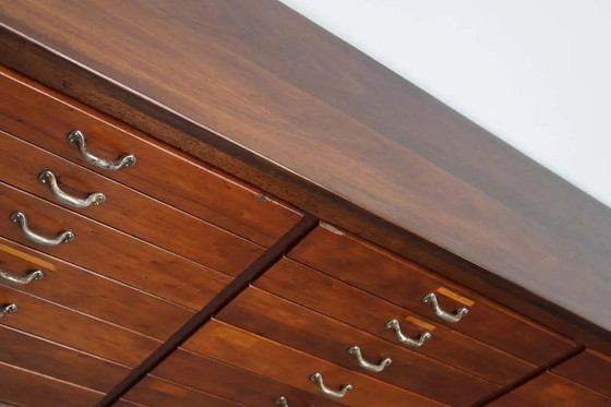 Image 1 of Mobiletto da farmacia/cassettiera in mogano britannico, anni '30