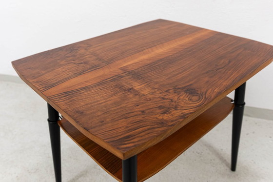 Image 1 of Couchtisch aus Nussbaumholz, Polen, 1960er Jahre