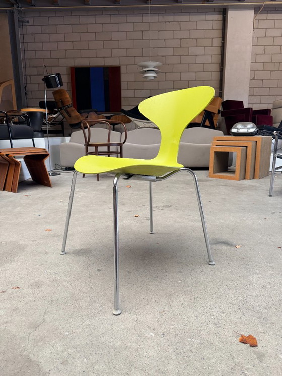 Bernhardt Design Orbit chair, Ross Lovegrove (Bestand: 3) – Stühle und Loungesessel, Kunststoff, Chrom (photo 7 of 11)