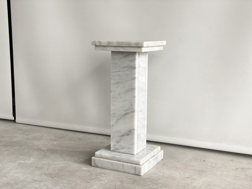 Columna de mármol de Carrara