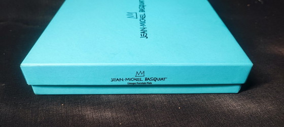 Image 1 of Piatto "Tromba" di Jean-Michel Basquiat, 1984 – Porcellana di Limoges – Ligne Blanche Paris