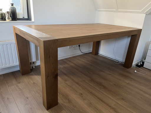 Dining room table Henders En Hazel