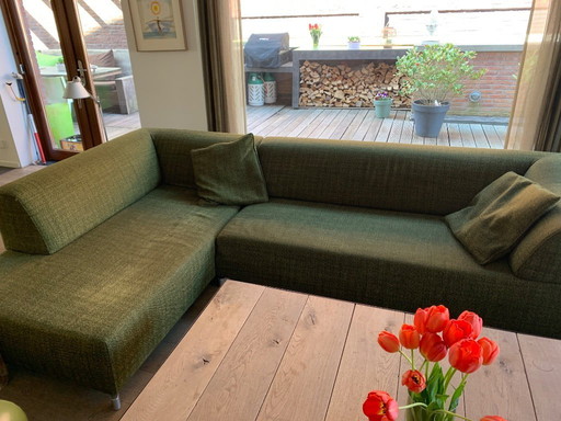 Leolux Faya Lobi sofa with matching footstool/sidetable (100x40x40), from first owner