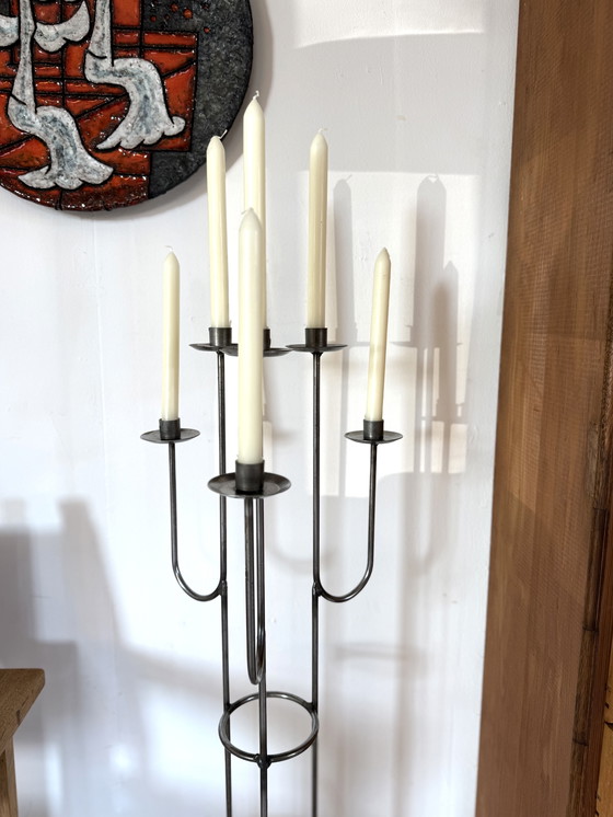 Image 1 of Candelabro de pie antiguo de hierro forjado de los años 60.