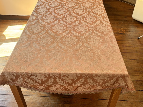 Image 1 of Tischdecke aus Seidendamast 19.