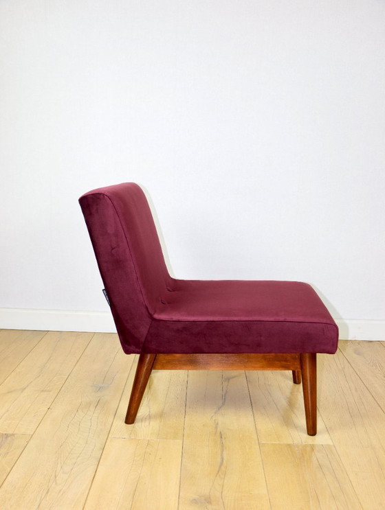 Image 1 of Vintage loft armchair 70s vintage burgundy wine velvet