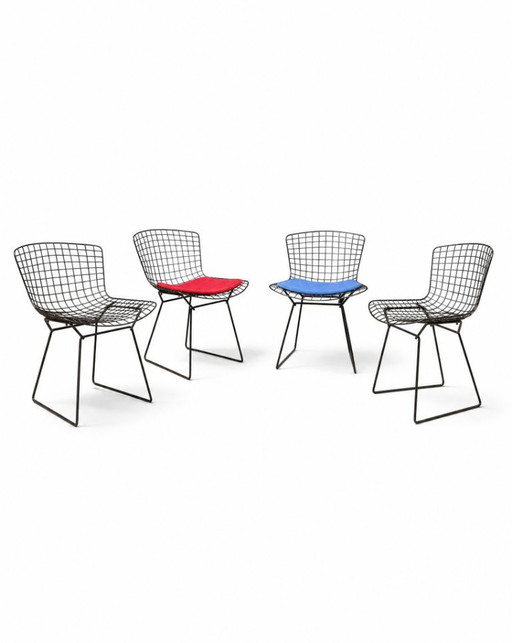 Ensemble authentique de 4 chaises Harry Bertoia Wire pour Knoll - Acier et coussins d'origine