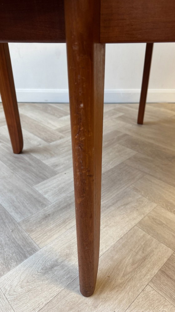 Image 1 of table basse ovale vintage en teck