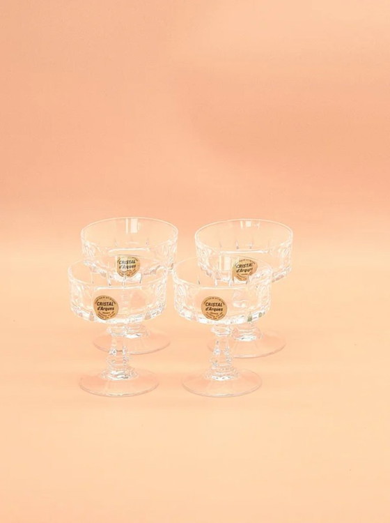 Image 1 of Set aus 4 französischen Cristal d'Arques-Gläsern „Louvre“ aus 24 % Bleikristall