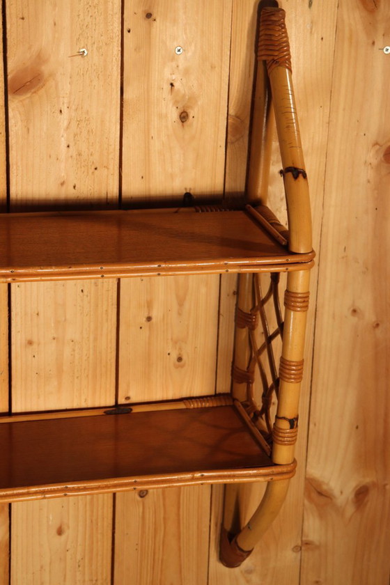 Image 1 of Etagère murale en rotin vintage 