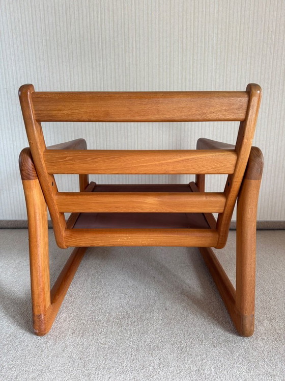 Image 1 of Deense houten fauteuil uit de jaren 60 zonder kussen