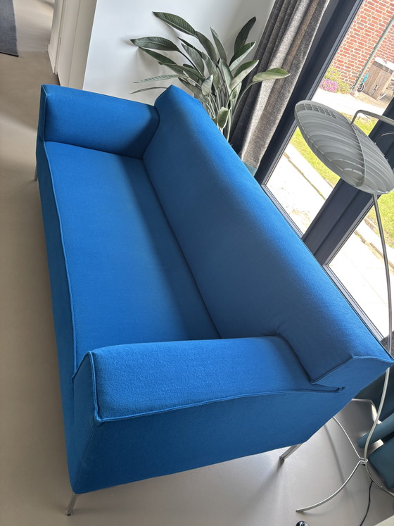 Image 1 of Design on Stock Bloq bank 2,5 zits, unieke petrolblauwe kleur