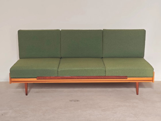 Divano panca pieghevole verde di UP Zavody 1970 – Divani 3 posti, Legno, Mid Century Modern (photo 15 of 24)