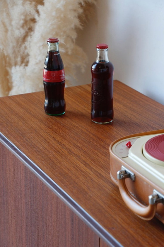 Image 1 of Mobiletto vintage in vinile con piano in teak (anni '60)