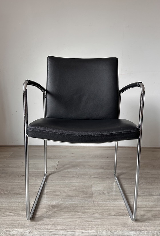 Image 1 of 4 chaises de salle à manger Leolux Talos.