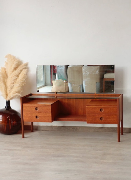 Image 1 of Wrighton Teakhouten kaptafel - Vintage jaren 60 - Zeshoekige voet