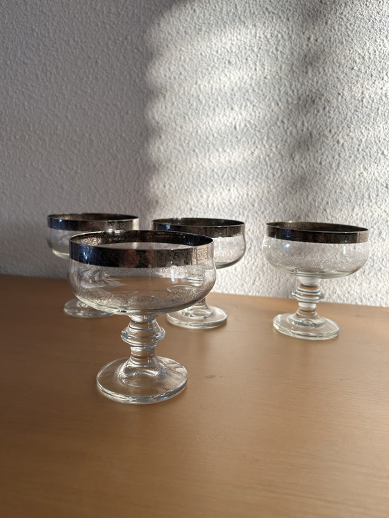 Image 1 of Copas de champán con borde de platino