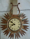 Un reloj de sol Schatz Elexacta antiguo de la década de 1960.
