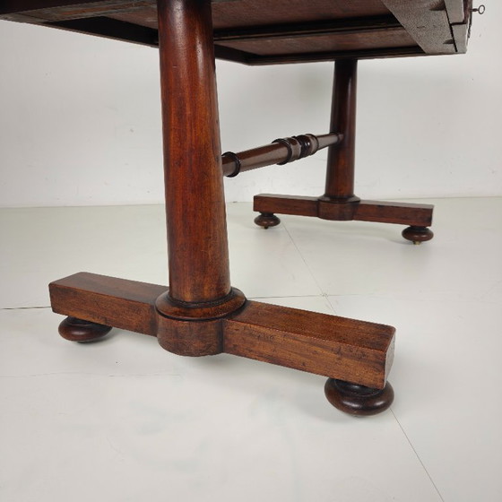 Image 1 of Engelse Regency-periode begin 19e eeuw / Schrijftafel in de bibliotheek van Willem IV