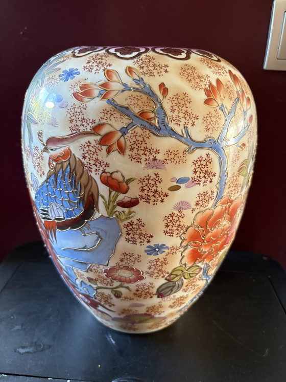 Image 1 of Exclusive Vintage Kutani vase 1920-1930