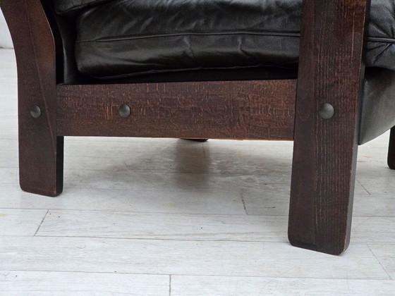 Image 1 of Deense fauteuil uit de jaren 70, bruin meubelleer, eikenhout.