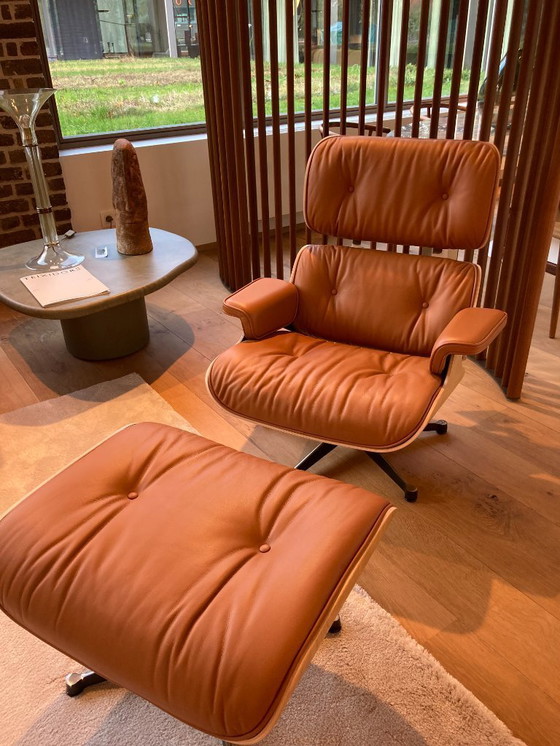 Image 1 of eames lounge + ottoman vitra