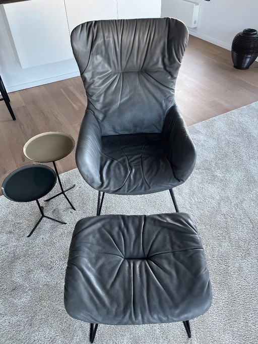 Leya Cocktail Wingchair + poef Freifrau - Grijs leer 
