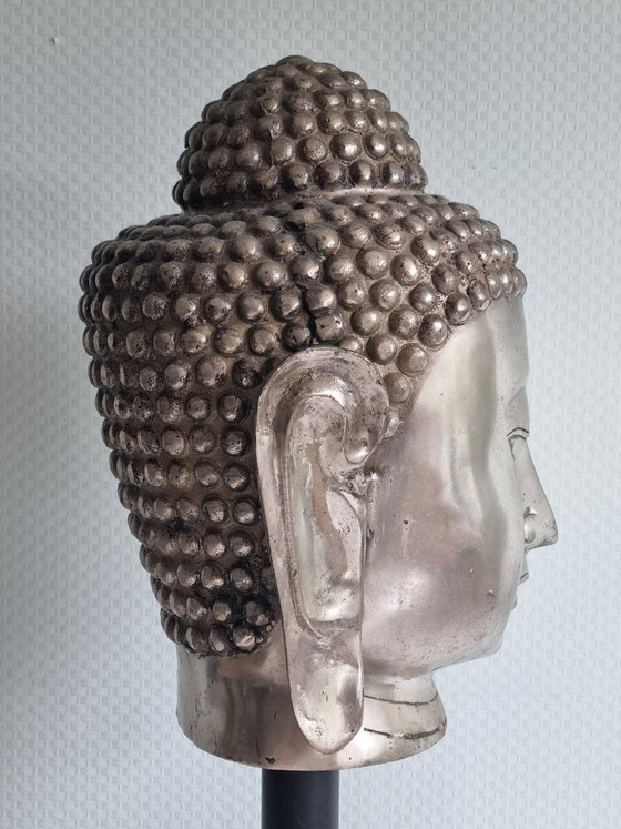 Image 1 of Large Buddha head on a wooden base (61 cm) – Asian sculpture