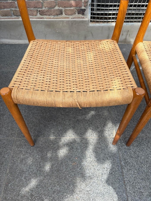 Ensemble de salle à manger vintage danois - Attribué à Niels Otto Møller - Six chaises et une table