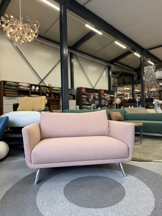 Image 1 of Design auf Lager Byen Loveseat Milton Flamingo