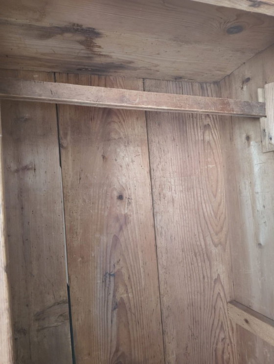 Image 1 of Antica credenza da fattoria del 1890, trattata contro i tarli.