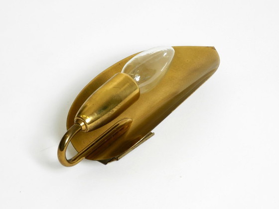 Image 1 of Bellissima lampada da parete conica originale Mid Century Modern realizzata in ottone