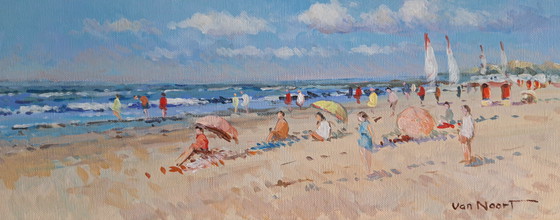 Image 1 of Strandgezicht met oranje parasol door A.van Noort