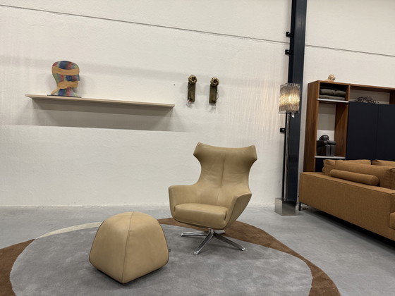 Image 1 of Fauteuil Relax Design on Stock Nosto avec pouf BimBom en cuir Loxton